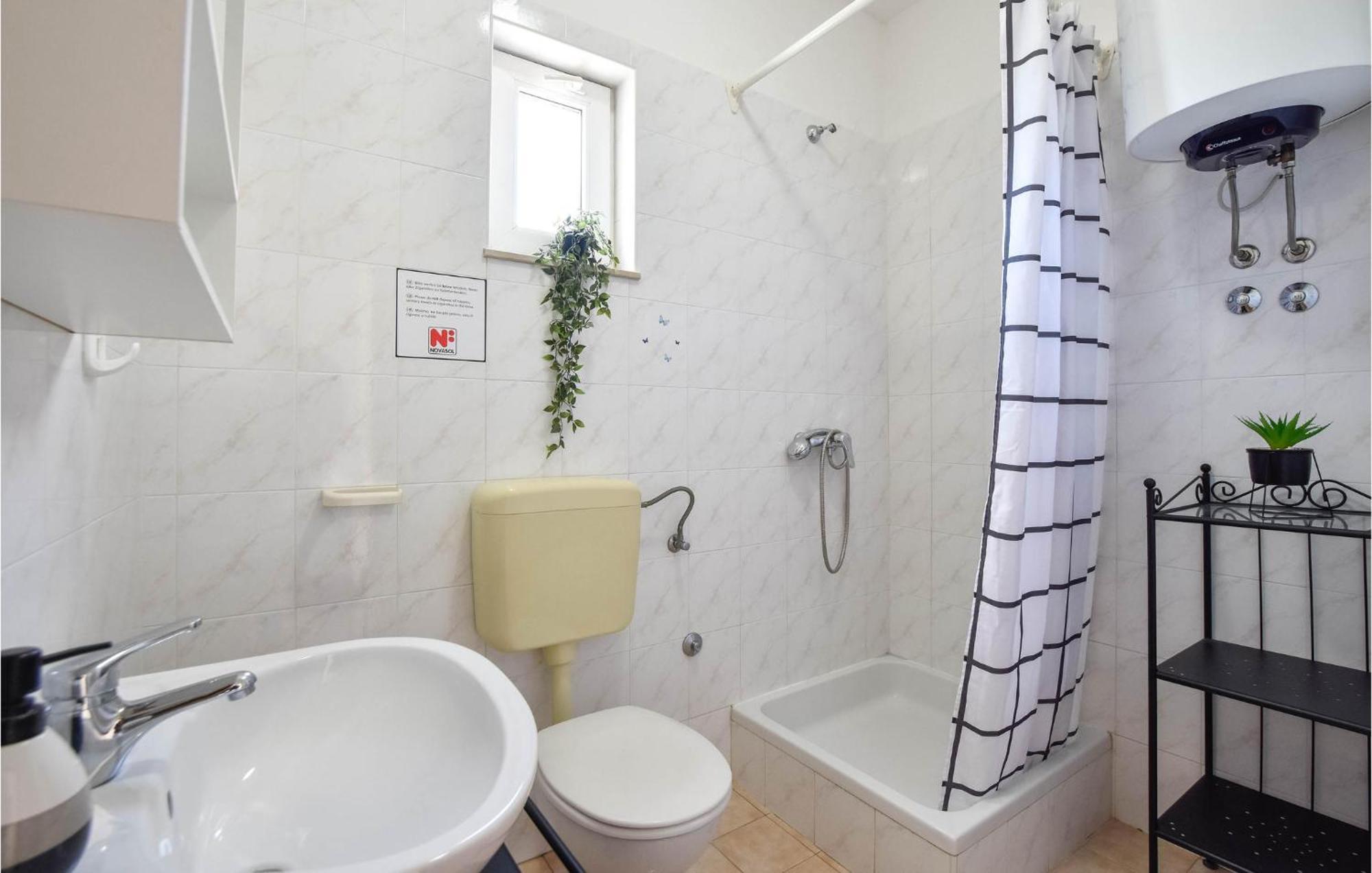 Nice Home In Poljica With House Sea View Marina Esterno foto