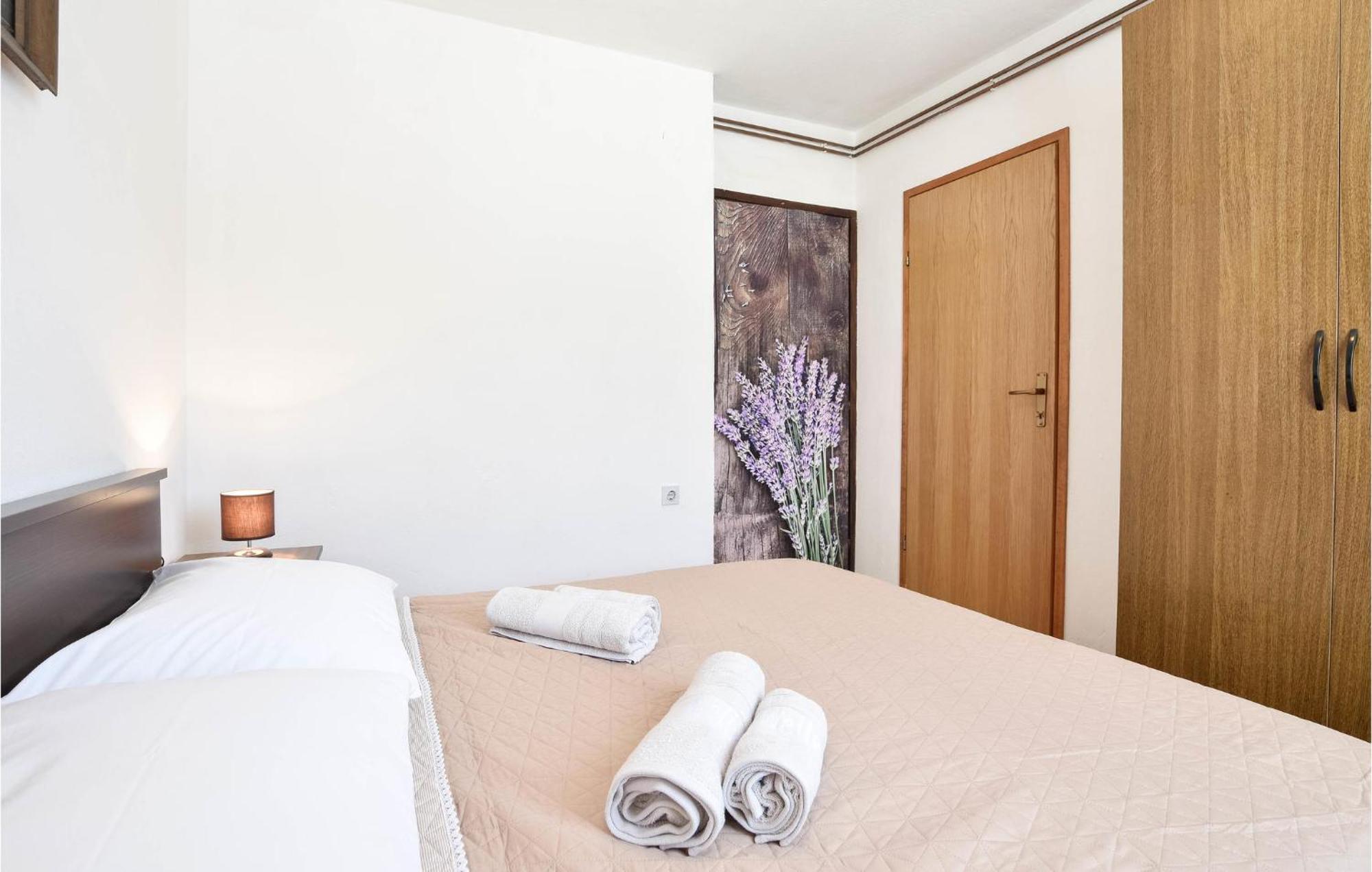 Nice Home In Poljica With House Sea View Marina Esterno foto