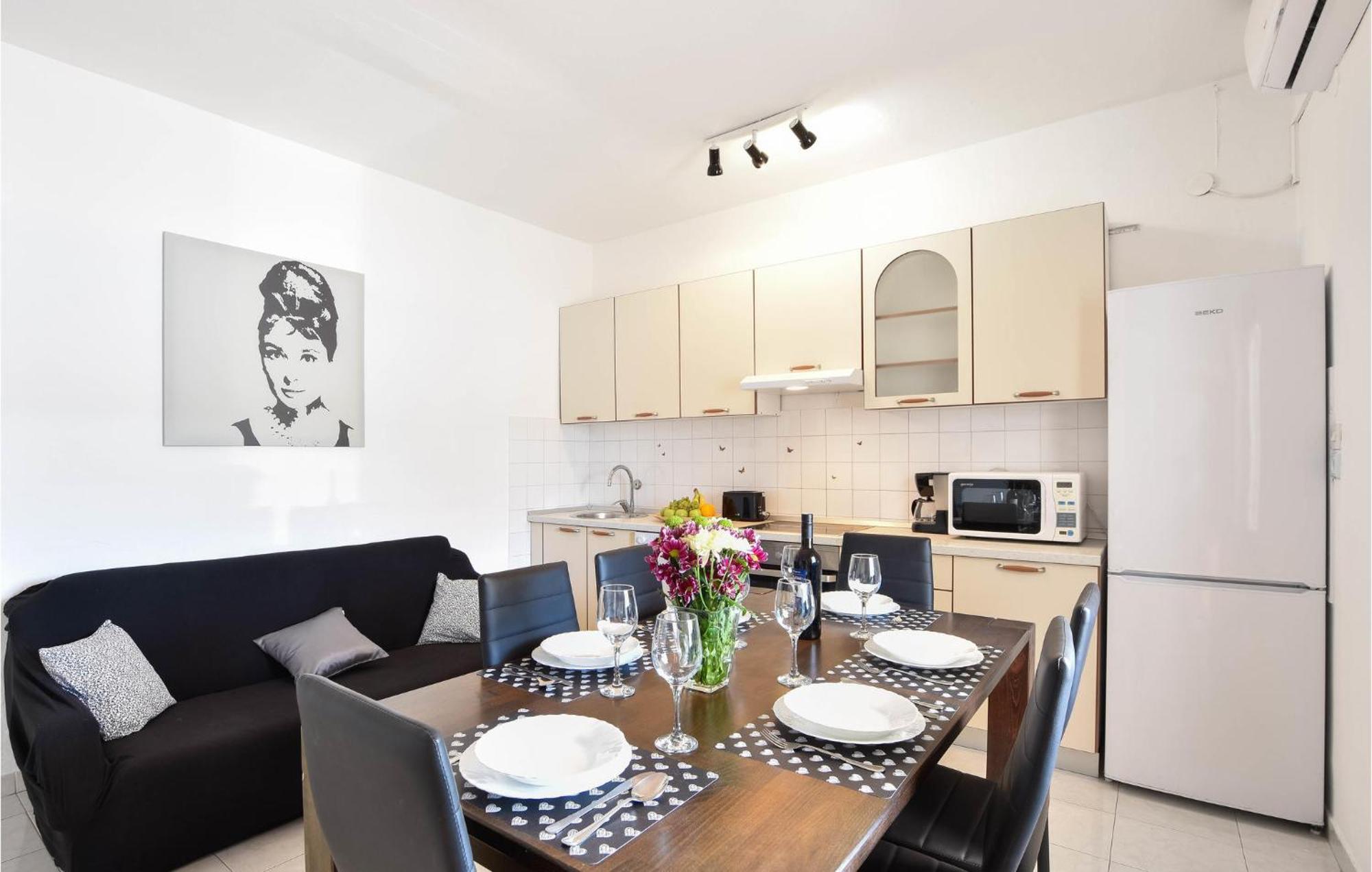 Nice Home In Poljica With House Sea View Marina Esterno foto