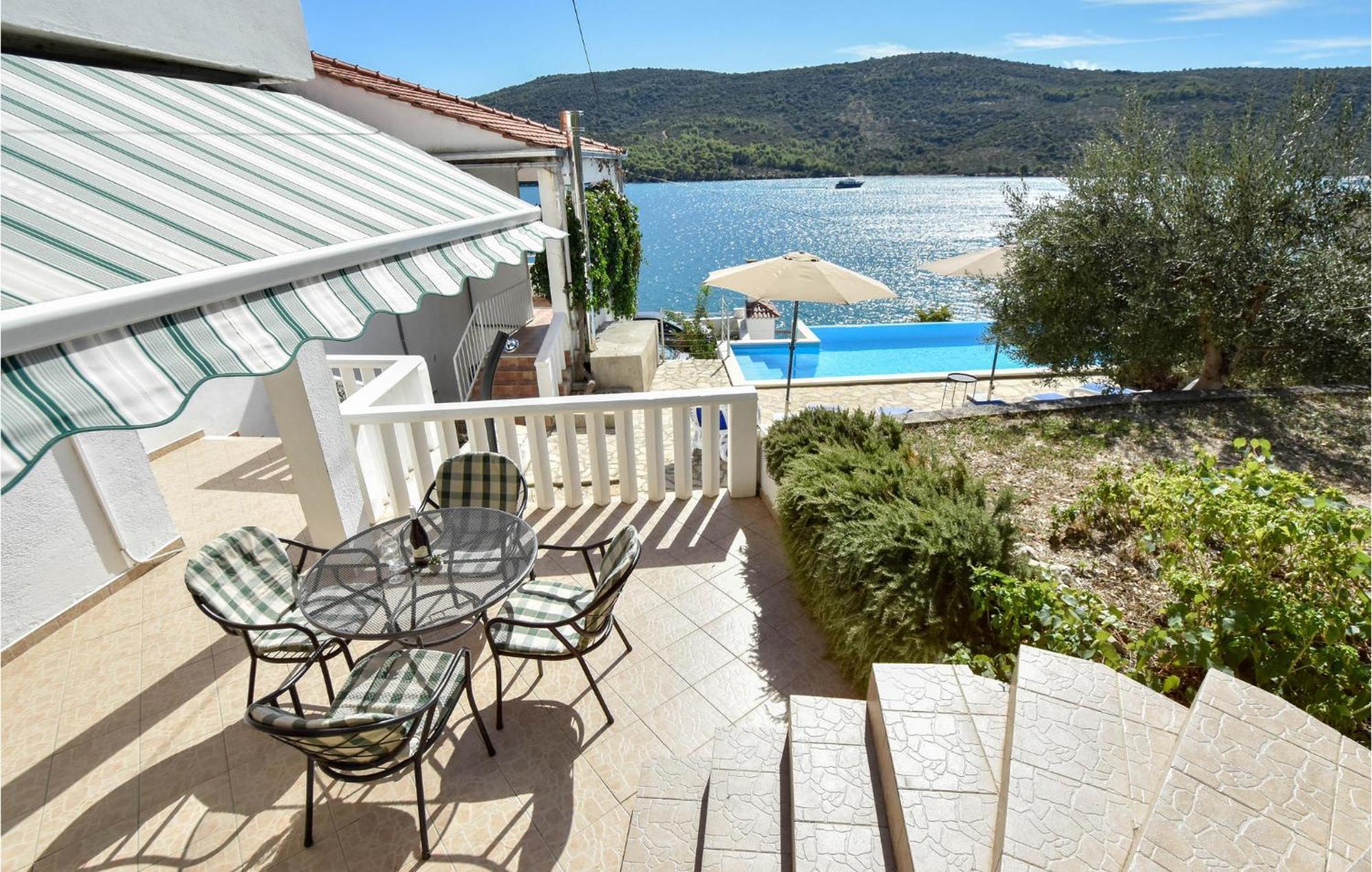 Nice Home In Poljica With House Sea View Marina Esterno foto